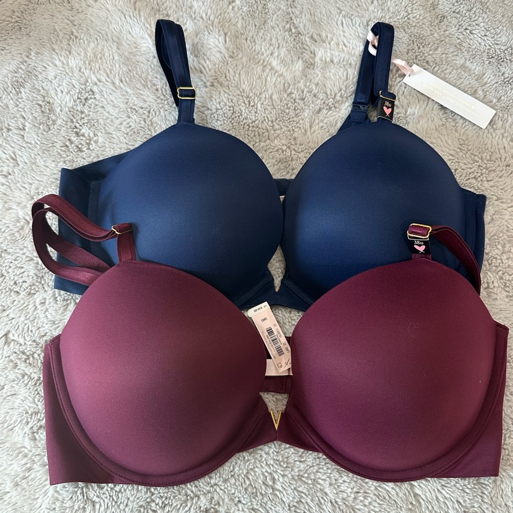 2 Victoria’s Secret Bras Size 38D Brand New